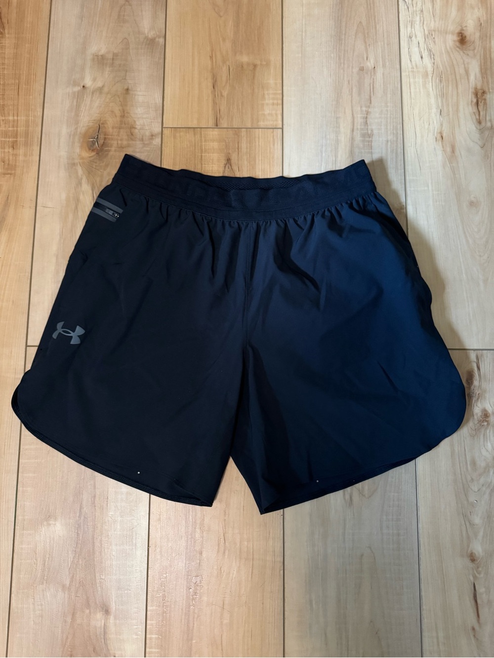 Under Armour Men’s Black Athletic Shorts Large